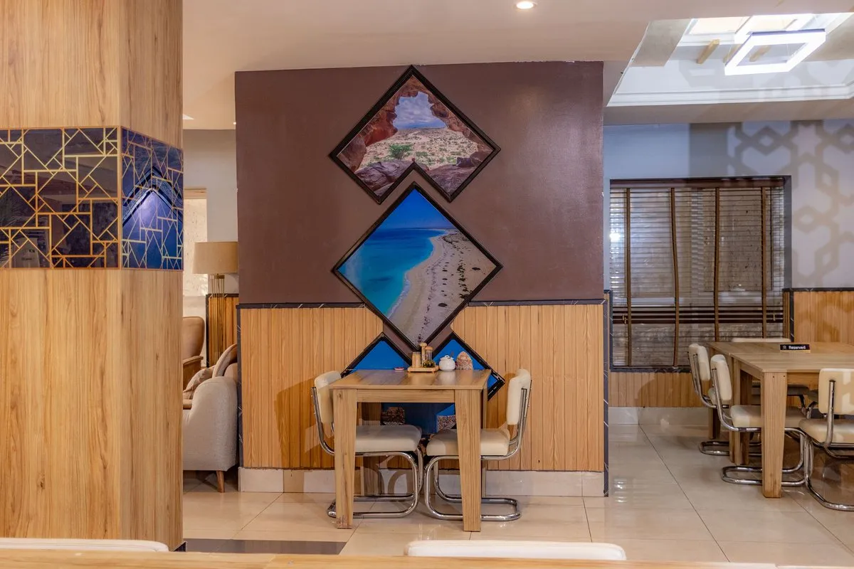 Exquisite Lounges and Dining